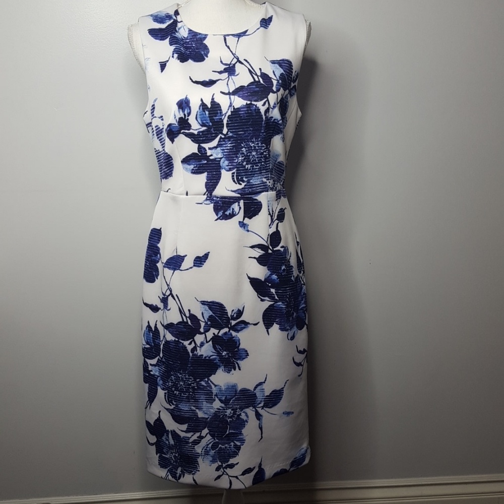 BETSEY JOHNSON STUNNING DRESS